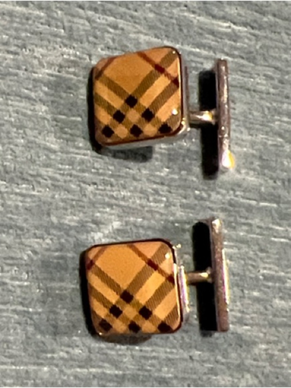 Men’s Burberry Classic Plaid Square Cufflinks in Tan and Black